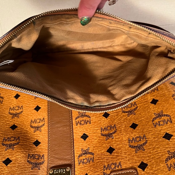 MCM Liz Large Reversible Visetos Shopper Tote Bag - Picture 5 of 11